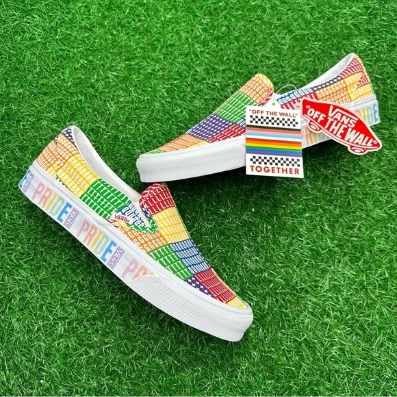 Vans Classic Slip On Pride - Picture 8 of 8
